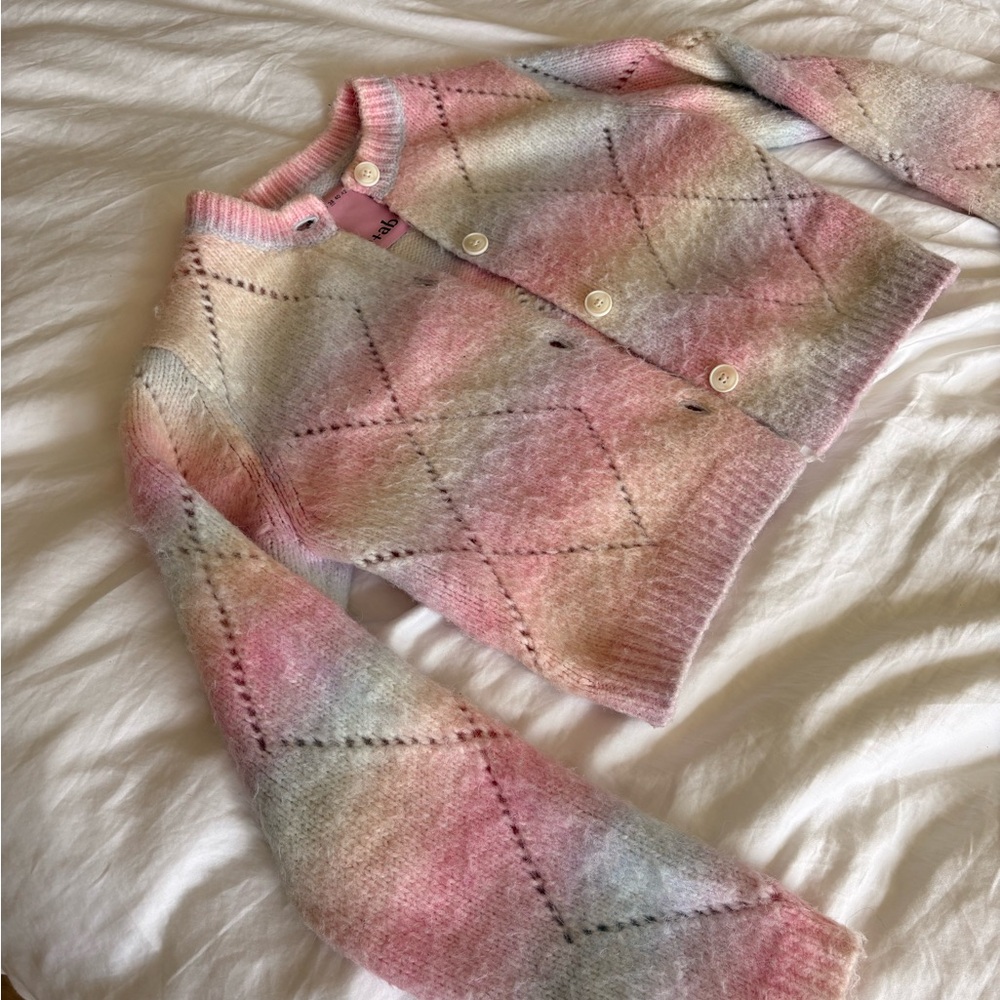 Chic Pastel Argyle Cardigan